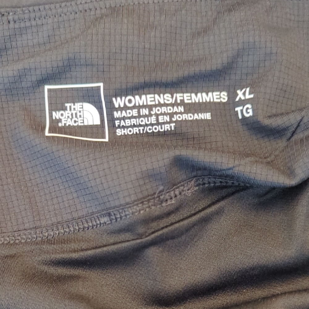 The North Face Women's Black Athletic Shorts - Picture 11 of 12